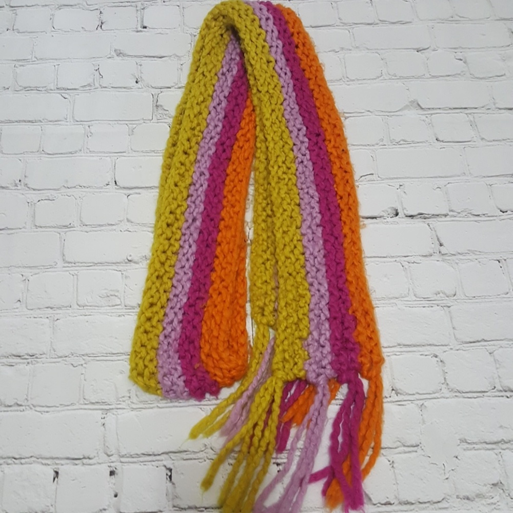 ๐ 4/$25 Long, colorful scarf - Picture 2 of 4